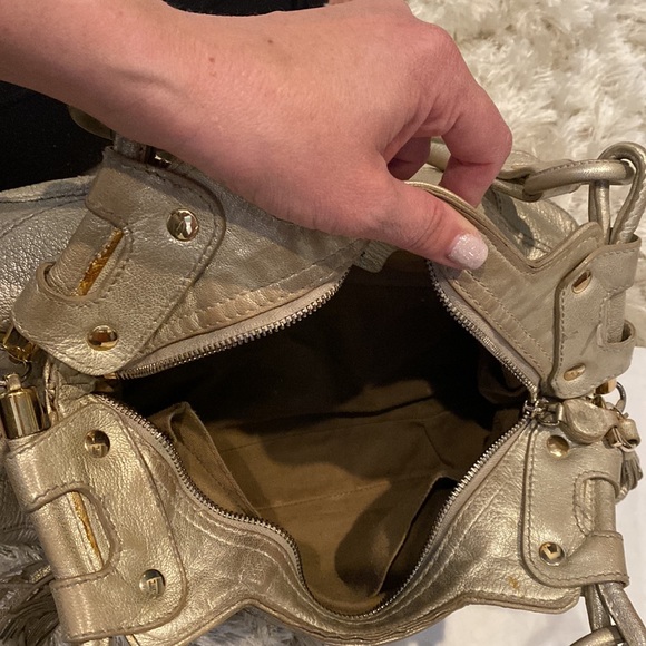 Salvatore Ferragamo shoulder bag , well loved - Picture 5 of 10